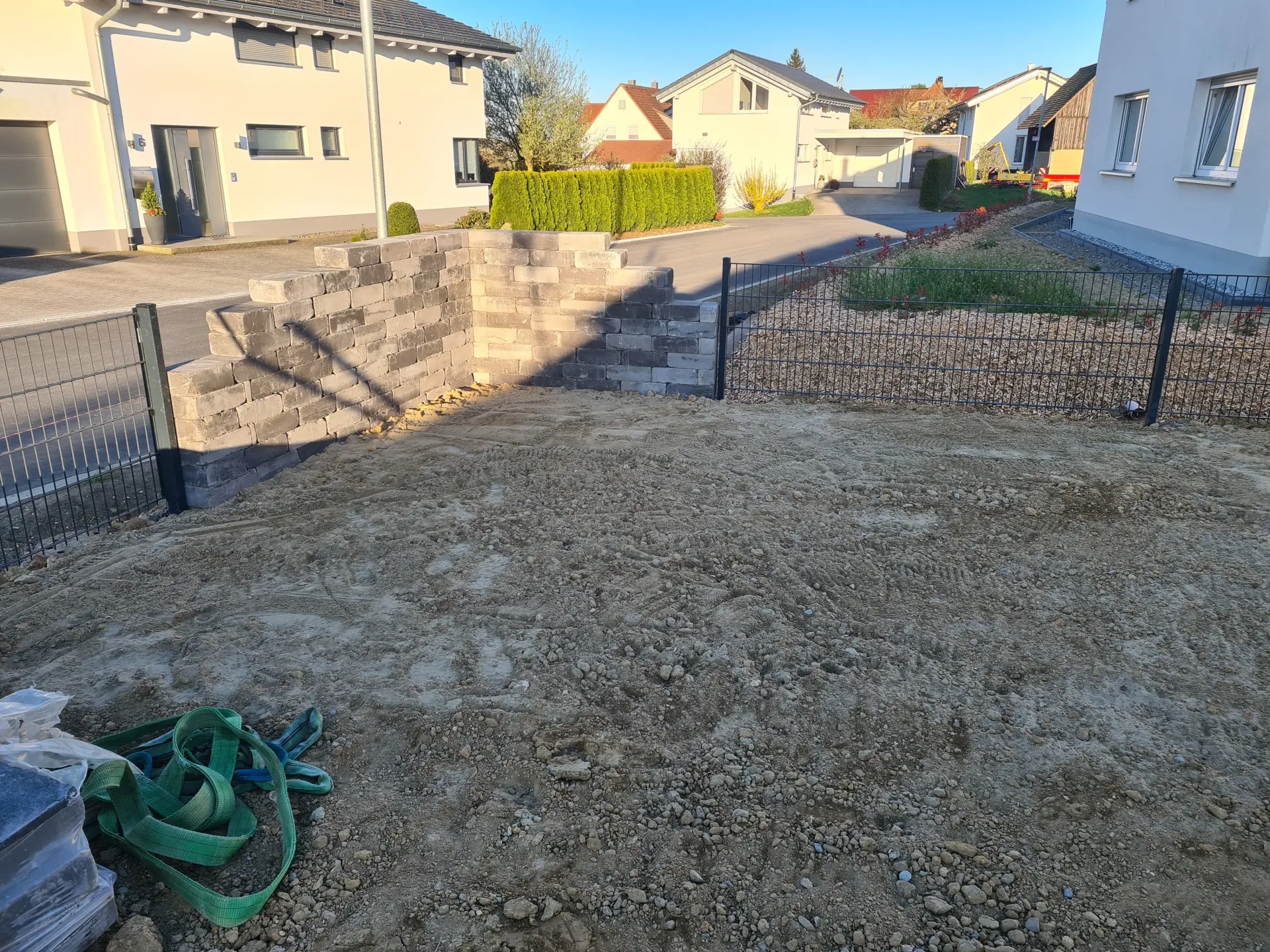 Zaunbau und Grundstückseinfassung im Garten